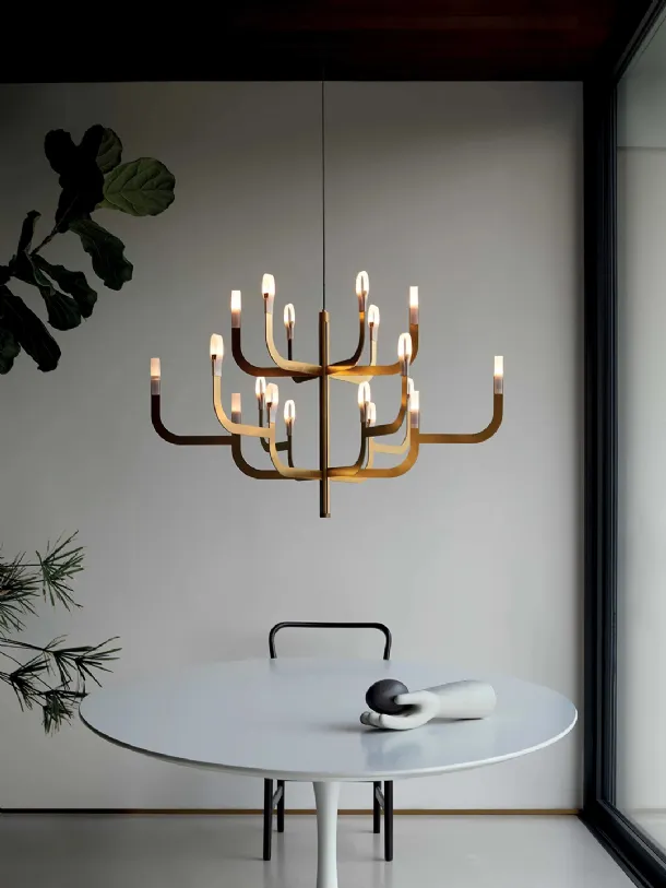 J-us suspension lamp by Luceplan.