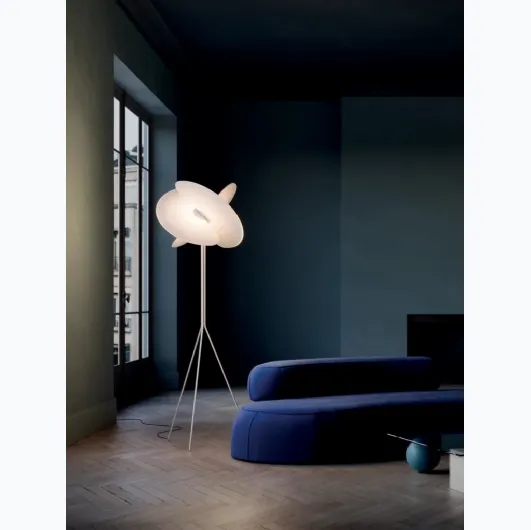 Levante floor lamp by Luceplan