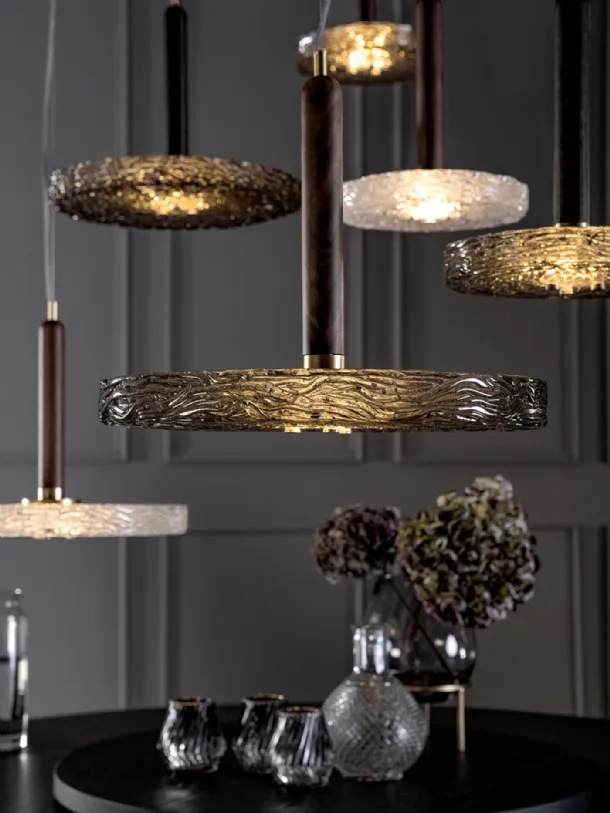 Macrabè pendant lamp in glass and solid oak wood by Tonin Casa.