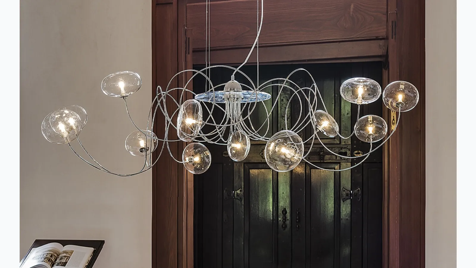 Pendant lamp with chromed arms and crystal lampshades Oktopus by Cattelan Italia.