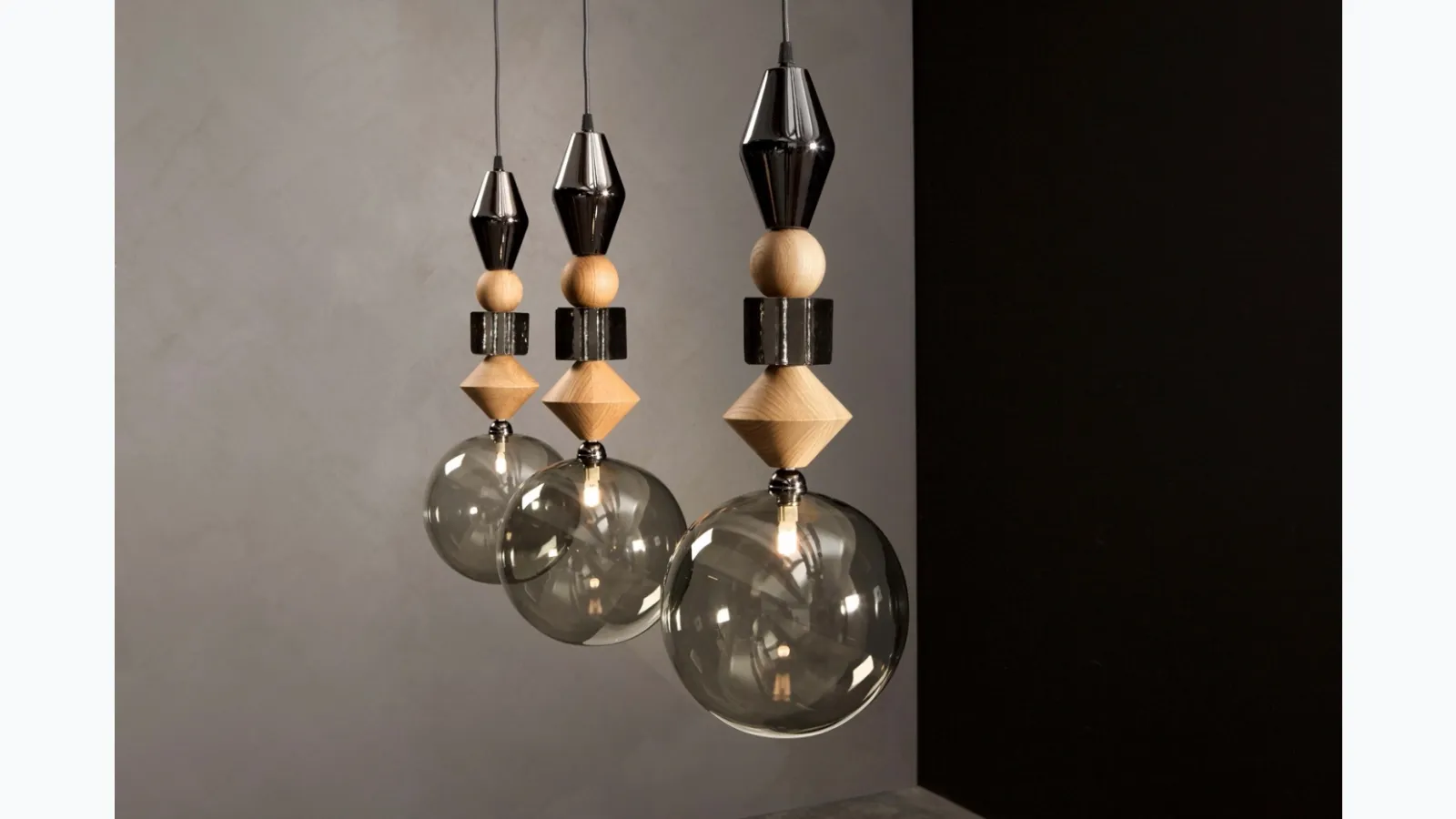 Pendant lamp composed of oak, walnut, gold, platinum and Pandora Light glass by Tonin Casa.