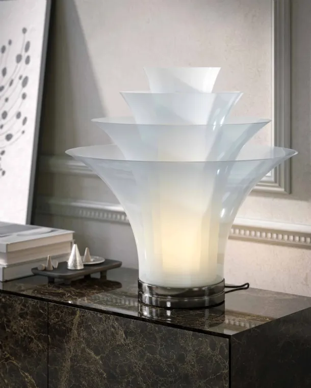 Petalo table lamp by Tonin Casa