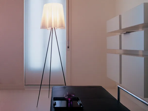 Rosy Angelis floor lamp with ultralight fabric diffuser and aluminum stems by Flos.