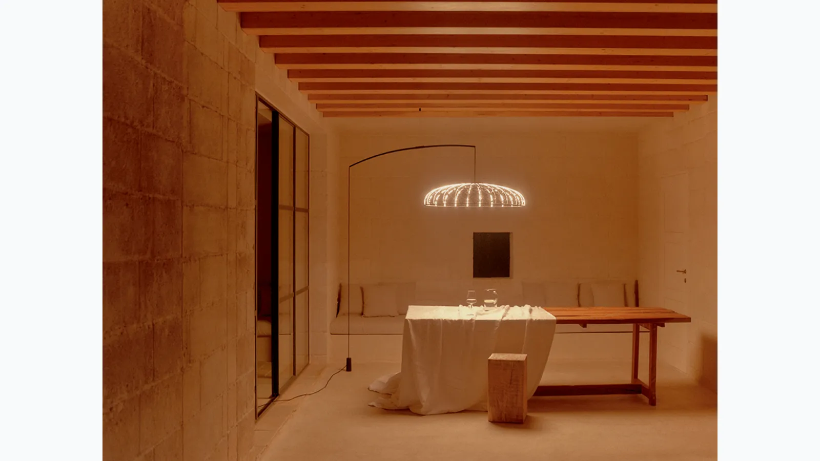 Skynest Motion floor lamp in woven fabric by Flos.
