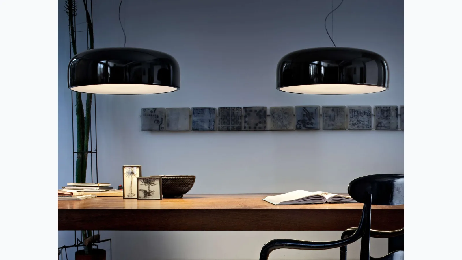 Smithfield Suspension aluminum lamp by Flos.