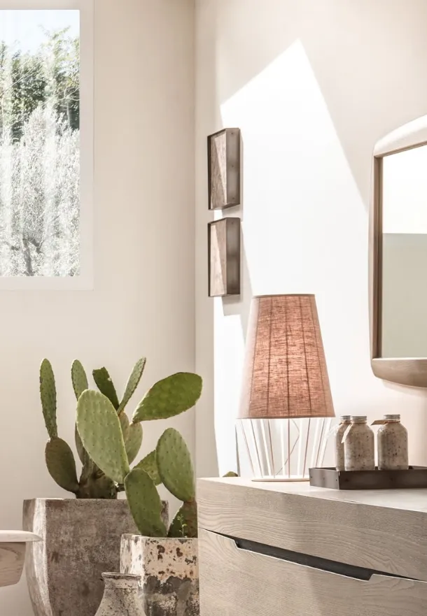 Table lamp in metal and linen fabric Sofia by Cantori.