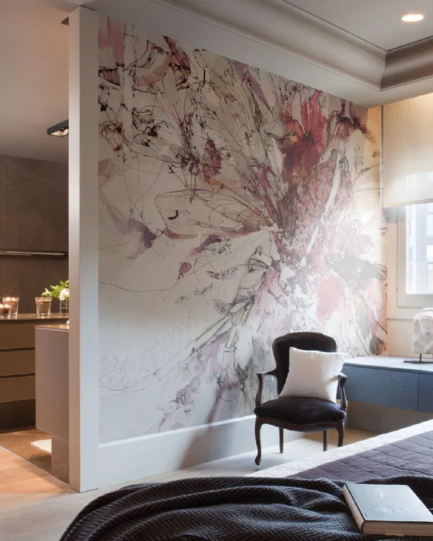 Boudoir II wallpaper featuring artistic floral illustration by Inkiostro Bianco.