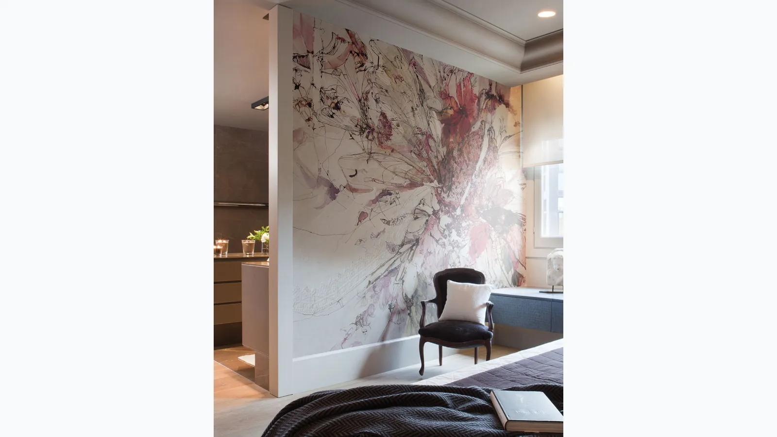 Boudoir II wallpaper featuring artistic floral illustration by Inkiostro Bianco.
