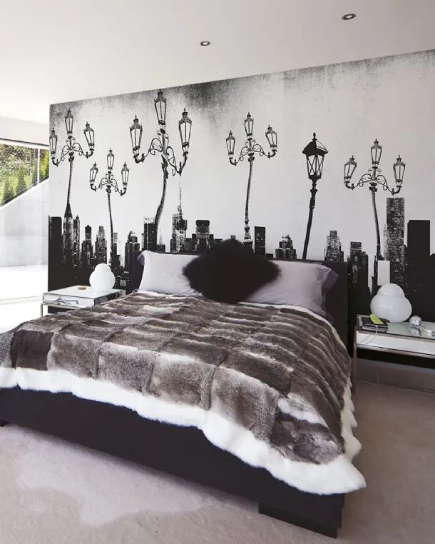 Monochromatic urban style wallpaper 