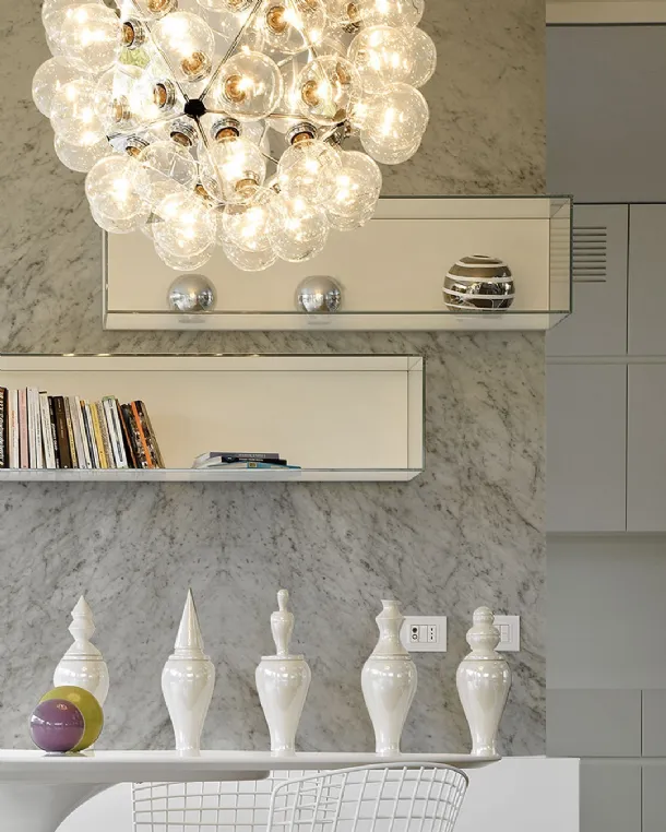 Monochromatic wallpaper White Marble by Inkiostro Bianco