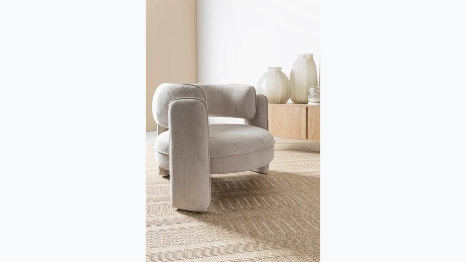 Armchair in Aisha fabric by Bizzotto.