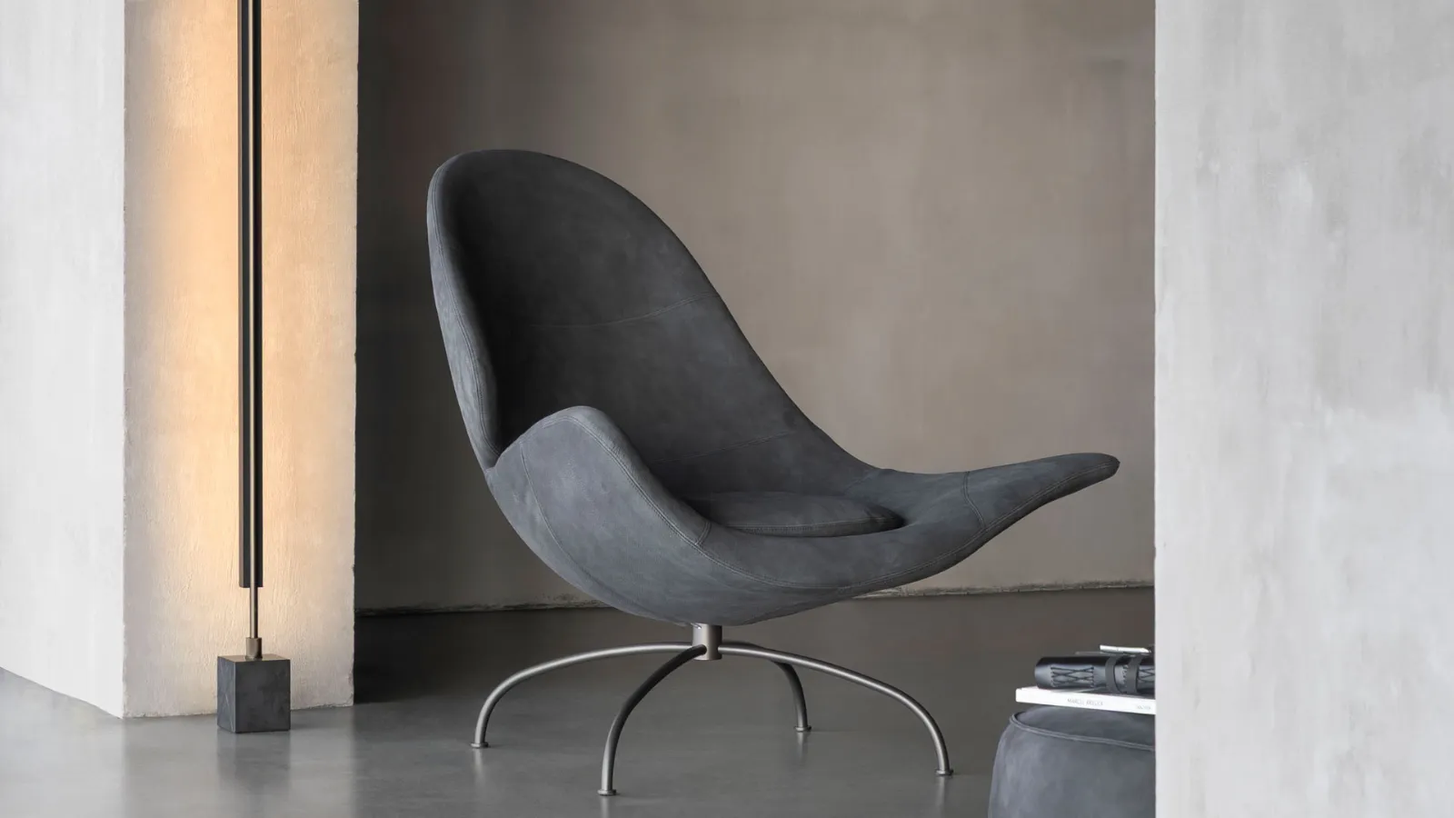 Cloè leather armchair by Desirèe