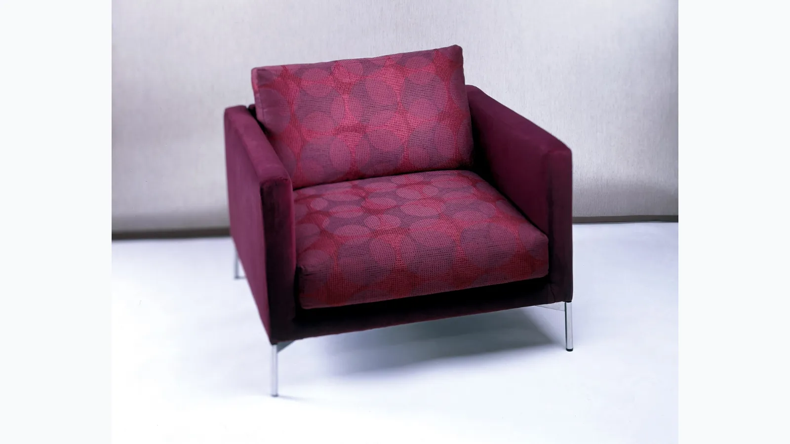 Divine Lounge Chair by Knoll