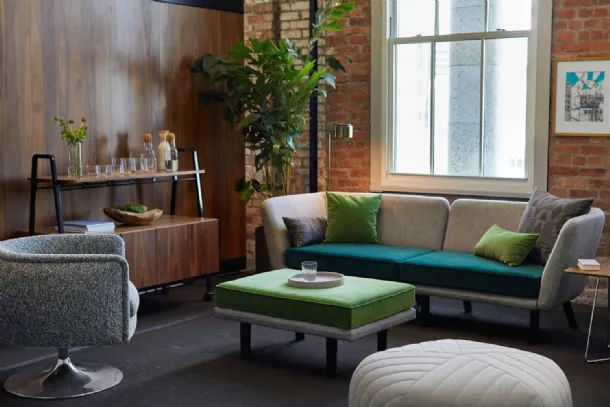 D'Urso Swivel Chair armchair by Knoll.