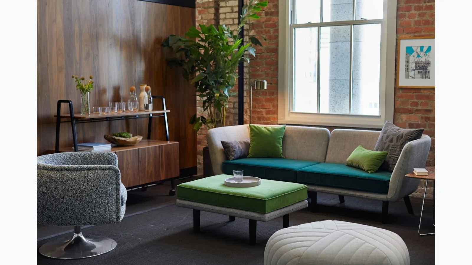 D'Urso Swivel Chair armchair by Knoll.