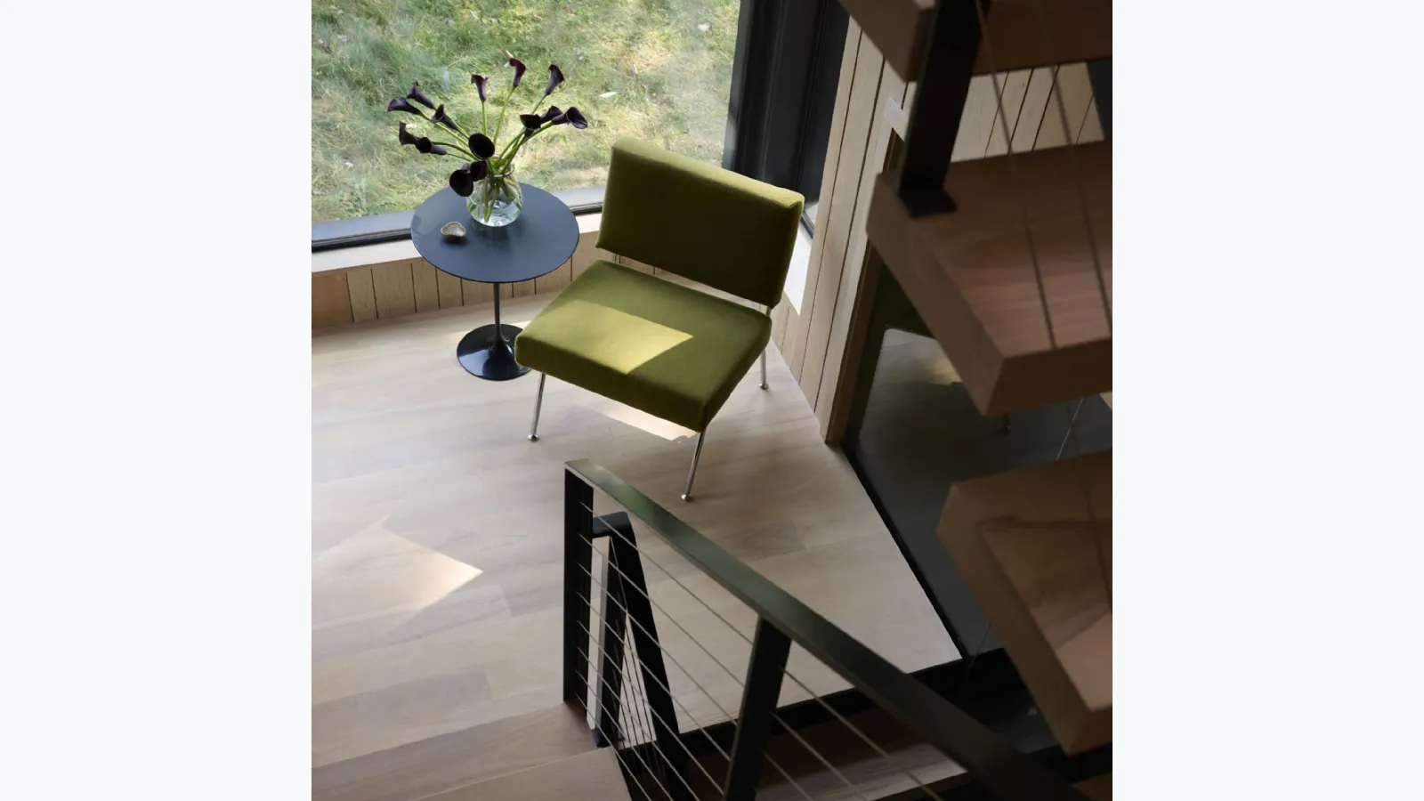 Florence Knoll™ Model 31 armchair by Knoll.