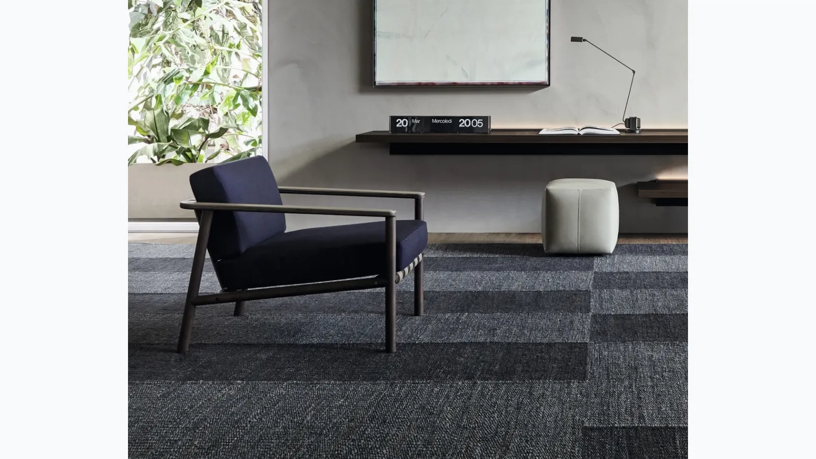 Gillis fabric armchair by Molteni & C