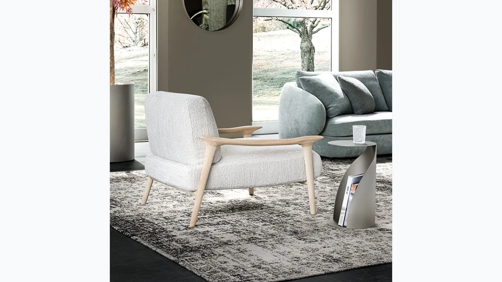 Giselle Lounge Armchair by Cattelan Italia