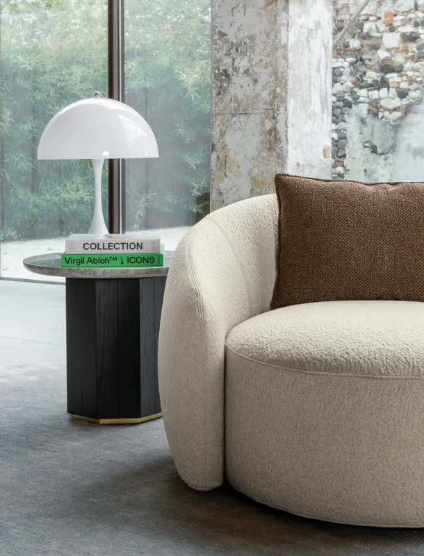 Globe 110 armchair by Flexteam