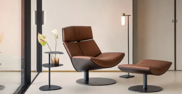 Kara swivel armchair by Desirèe