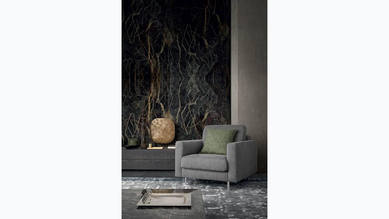 Kloè armchair by Fel