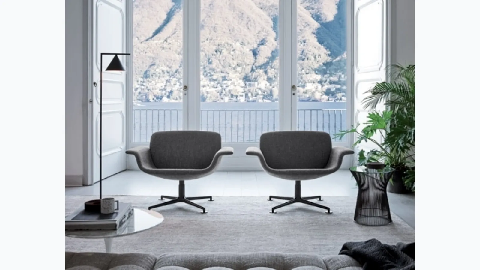 KN01 Swivel Lounge Chair by Knoll