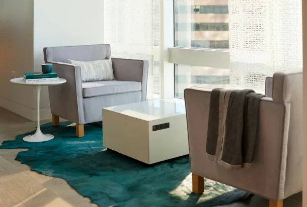 Krefeld Lounge Chair armchair by Knoll.