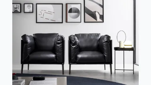 Kubì leather armchair by Novamobili