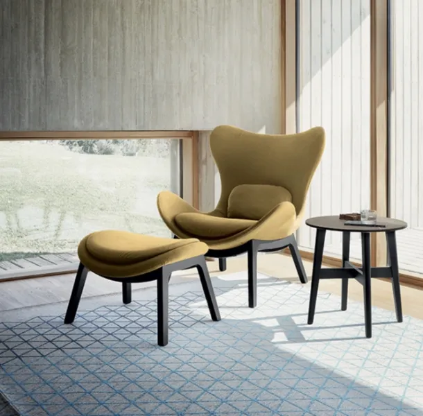 Lazy armchair in Calligaris fabric.