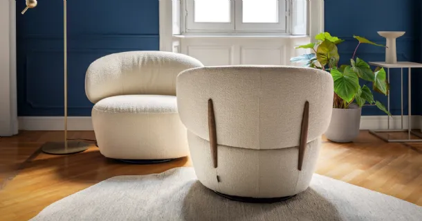 Mara armchair in upholstered fabric by Calligaris.