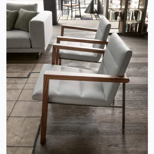 Mimosa armchair in leather and wood by Presotto
