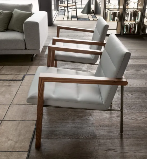 Mimosa armchair in leather and wood by Presotto