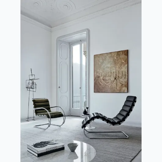 MR Chaise Lounge armchair by Knoll