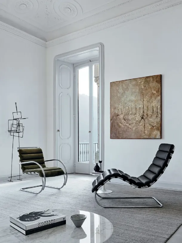 MR Chaise Lounge armchair by Knoll