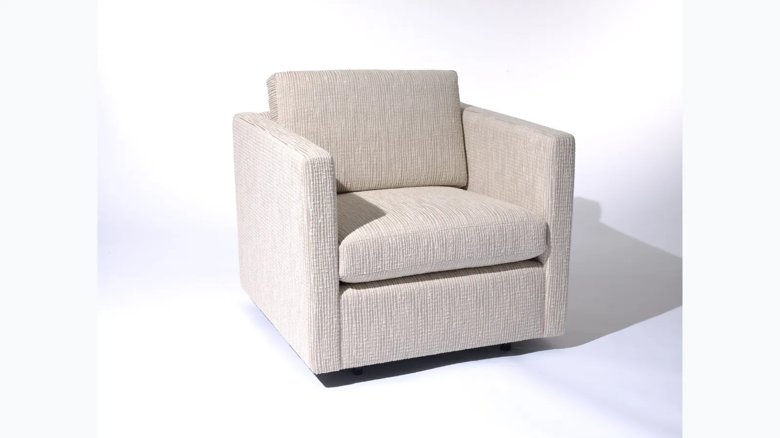 Pfister Lounge Chair by Knoll