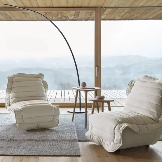 Plumeau Lounge Armchair by Gervasoni