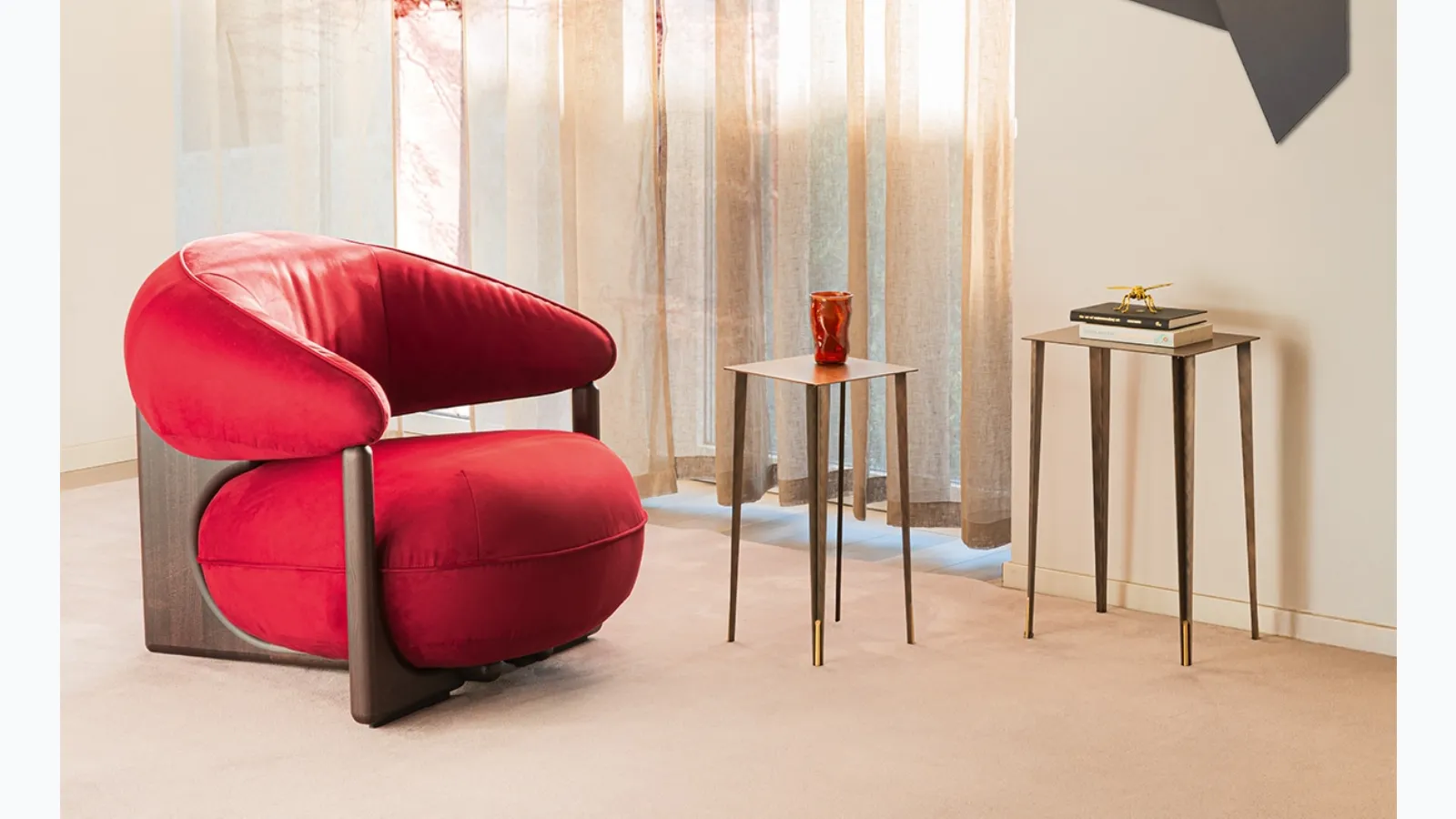 Ruby Lounge leather armchair by Cattelan Italia