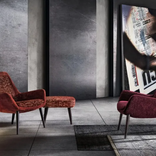 Tecla armchair by Samoa.