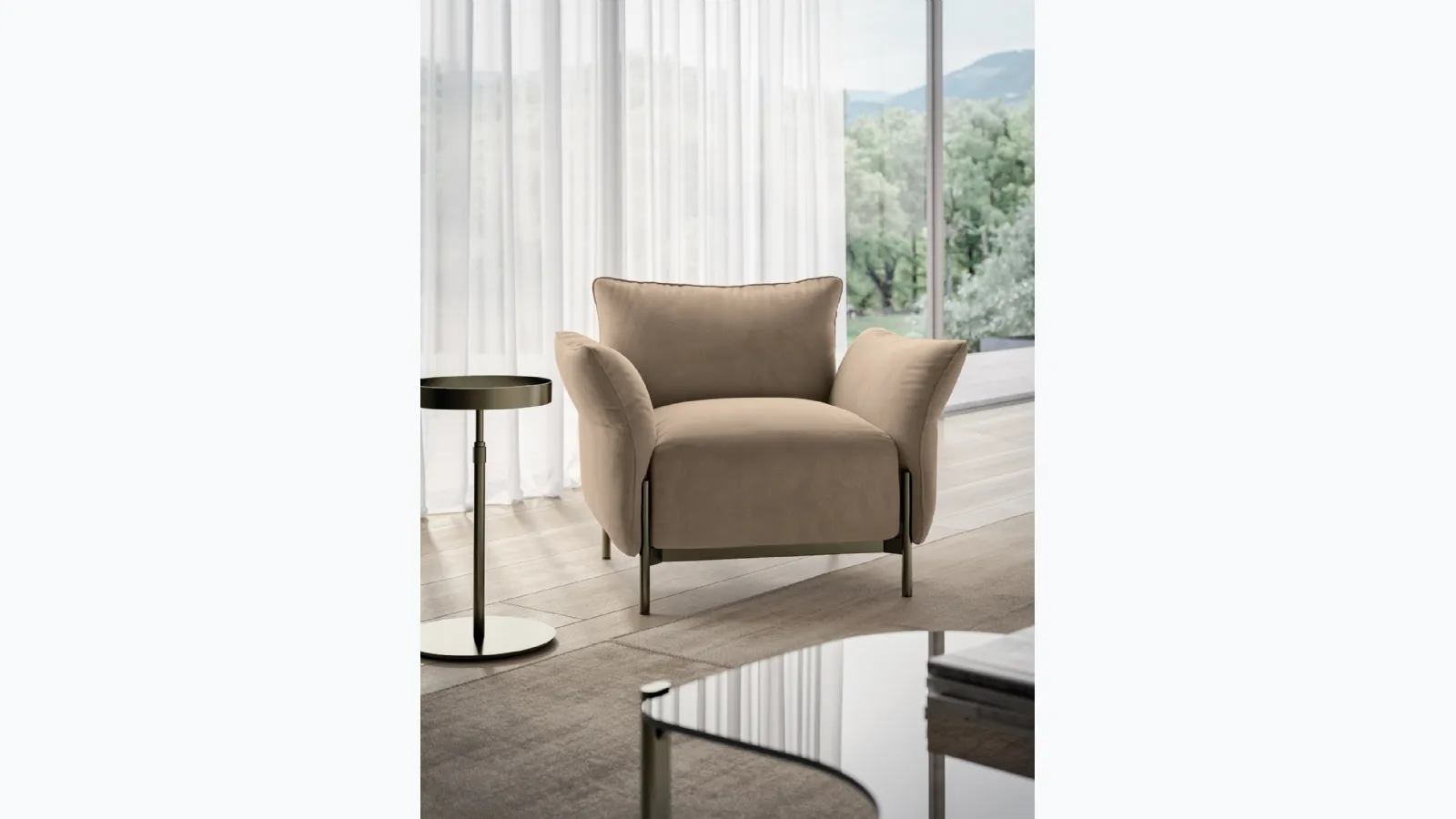 Victor armchair by Bontempi