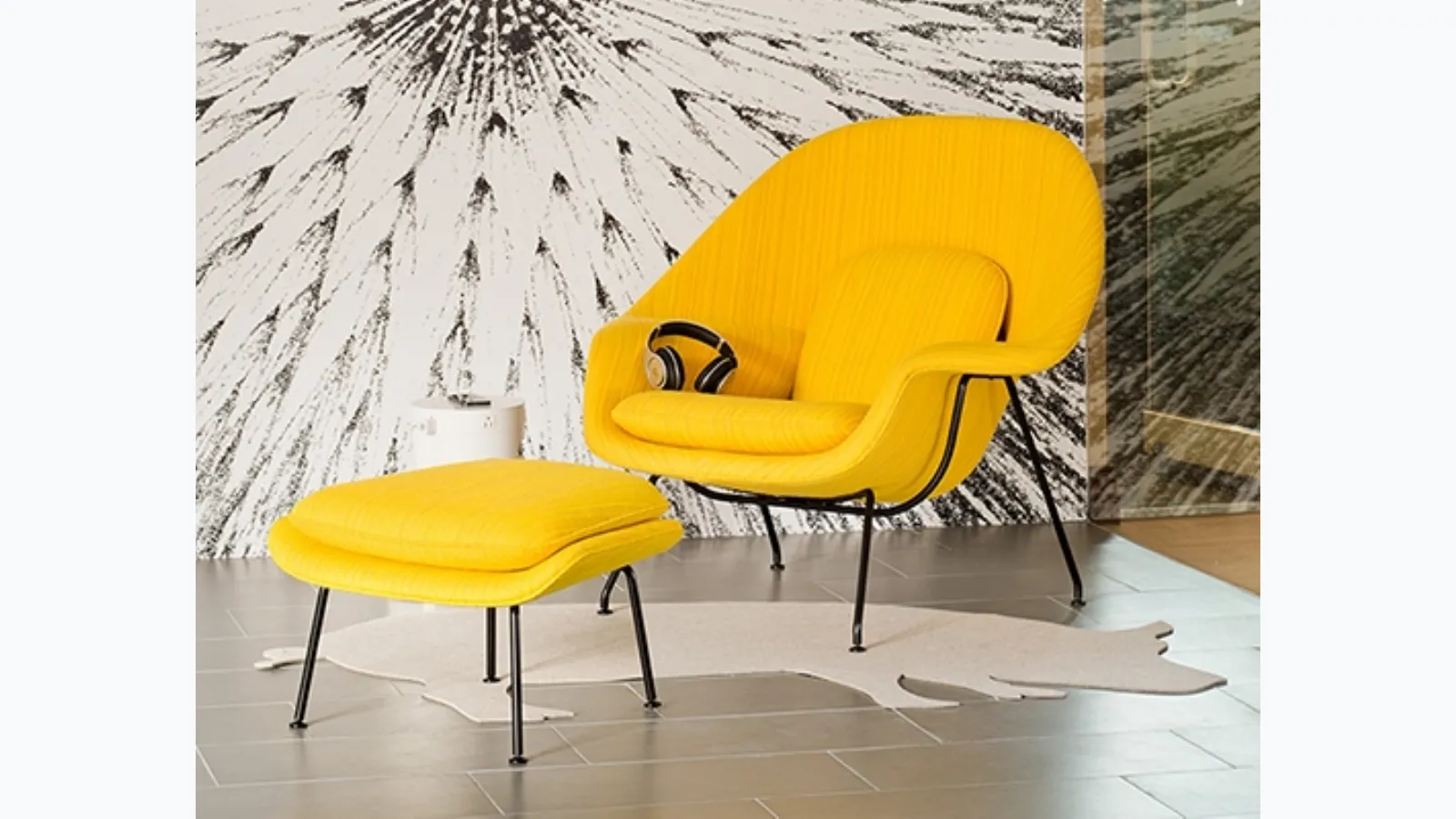 Womb™ Chair armchair by Knoll