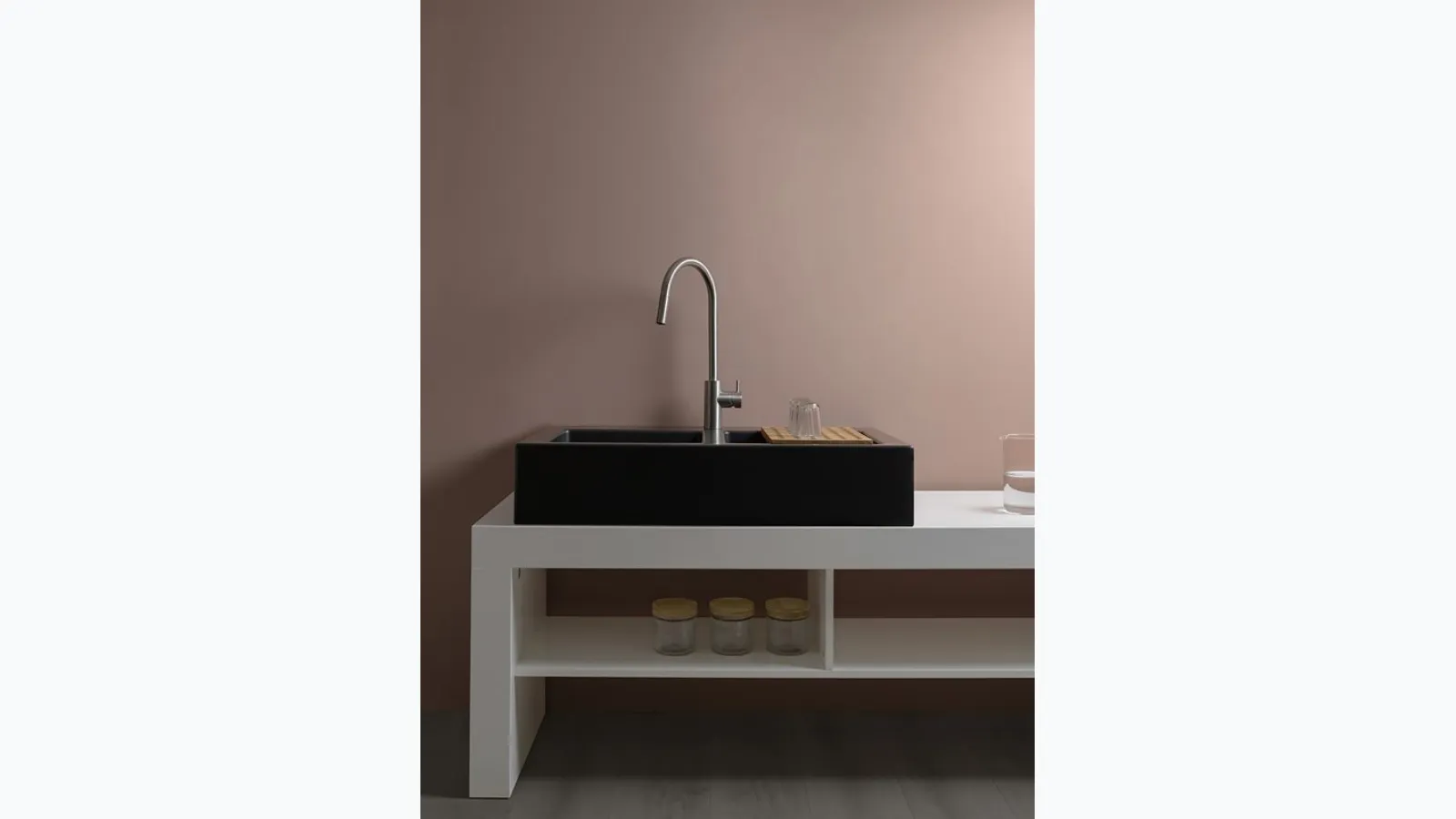 Waterfood washbasin by Flaminia