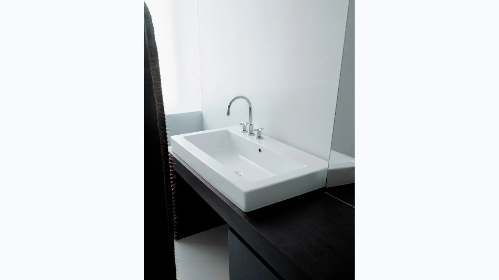 Acquagrande sink by Flaminia