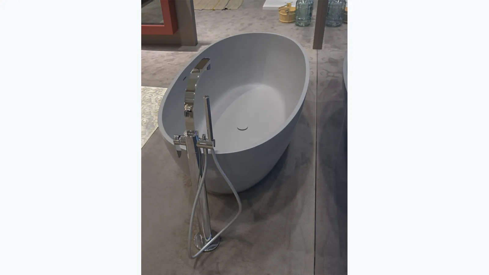 Flaminia's Bath Tub App.