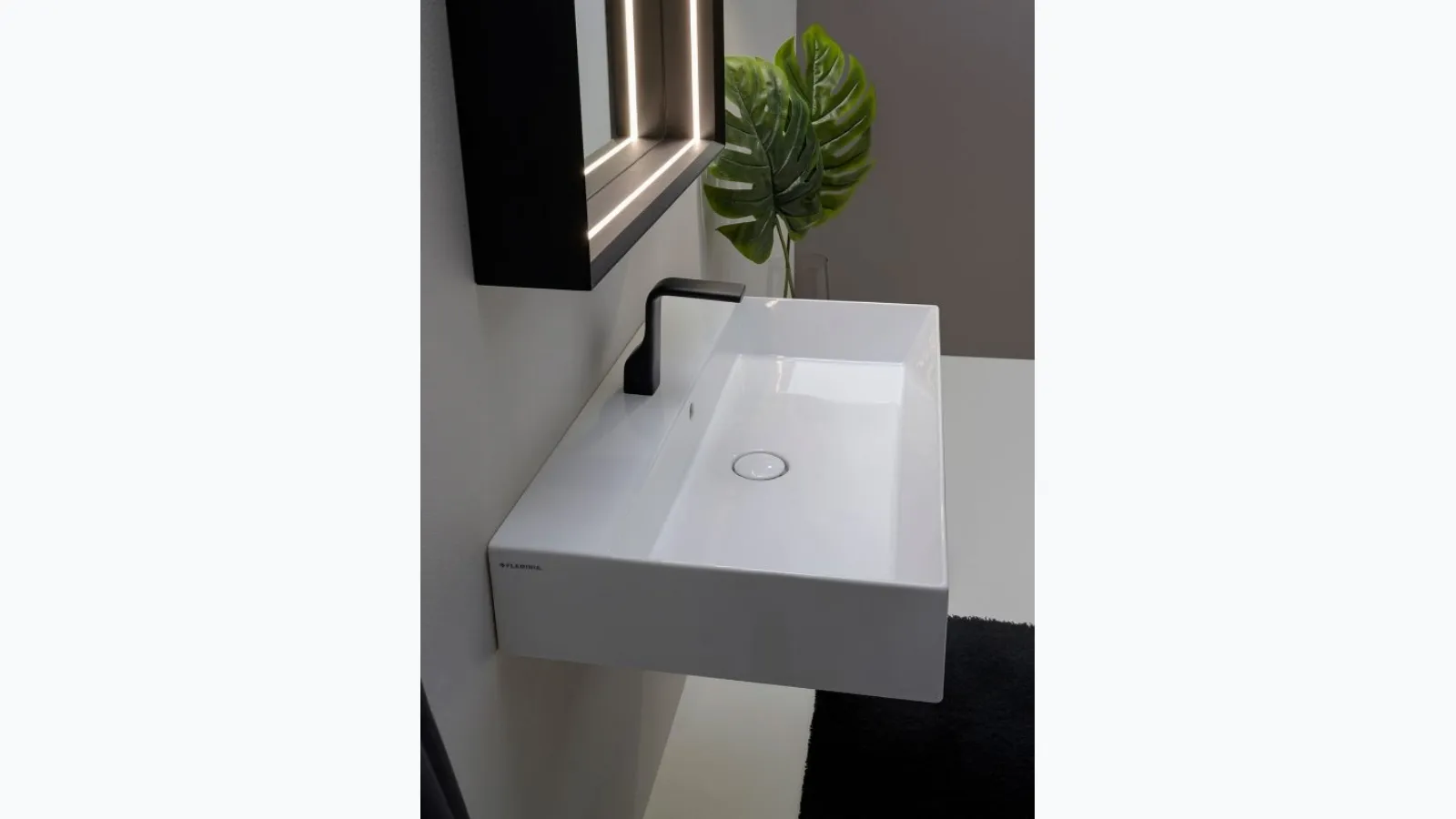 Flaminia's Applight washbasin