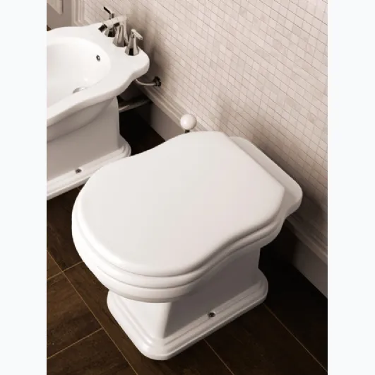 Efi's sanitary ware by Flamin