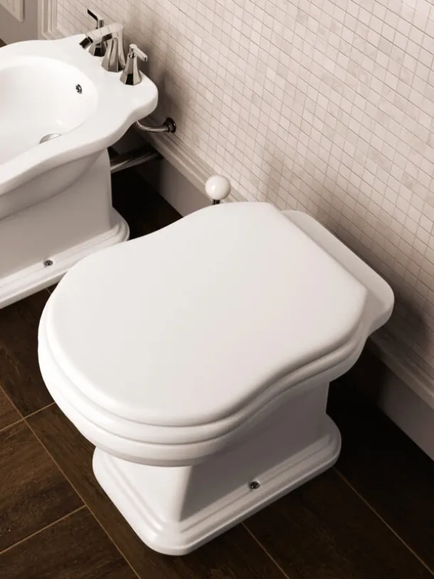 Efi's sanitary ware by Flamin