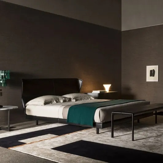 Double leather bed with Azul headboard by Molteni & C