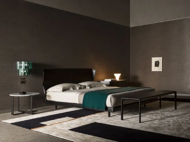 Double leather bed with Azul headboard by Molteni & C