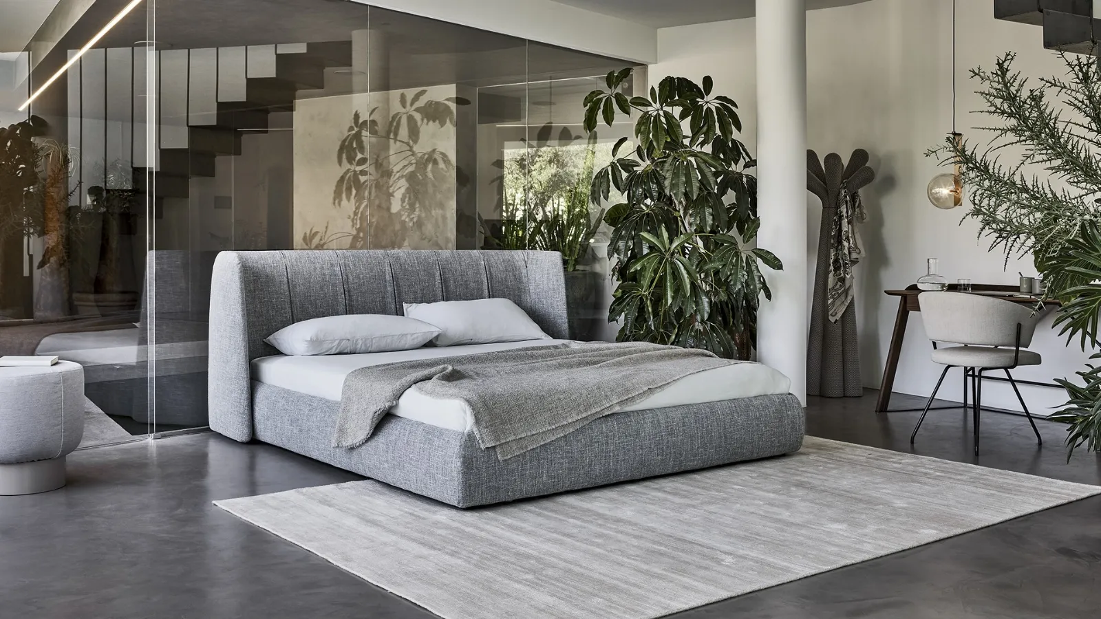 Bed with headboard and storage box Basket by Bonaldo