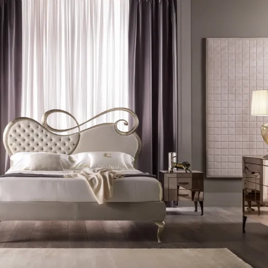 Classic upholstered bed with wrought iron details Chopin by Cantori